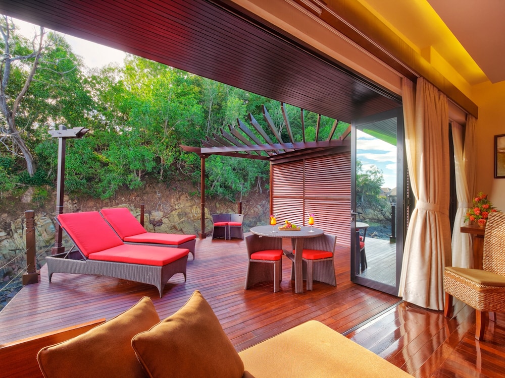 Gayana Marine Resort 44/71