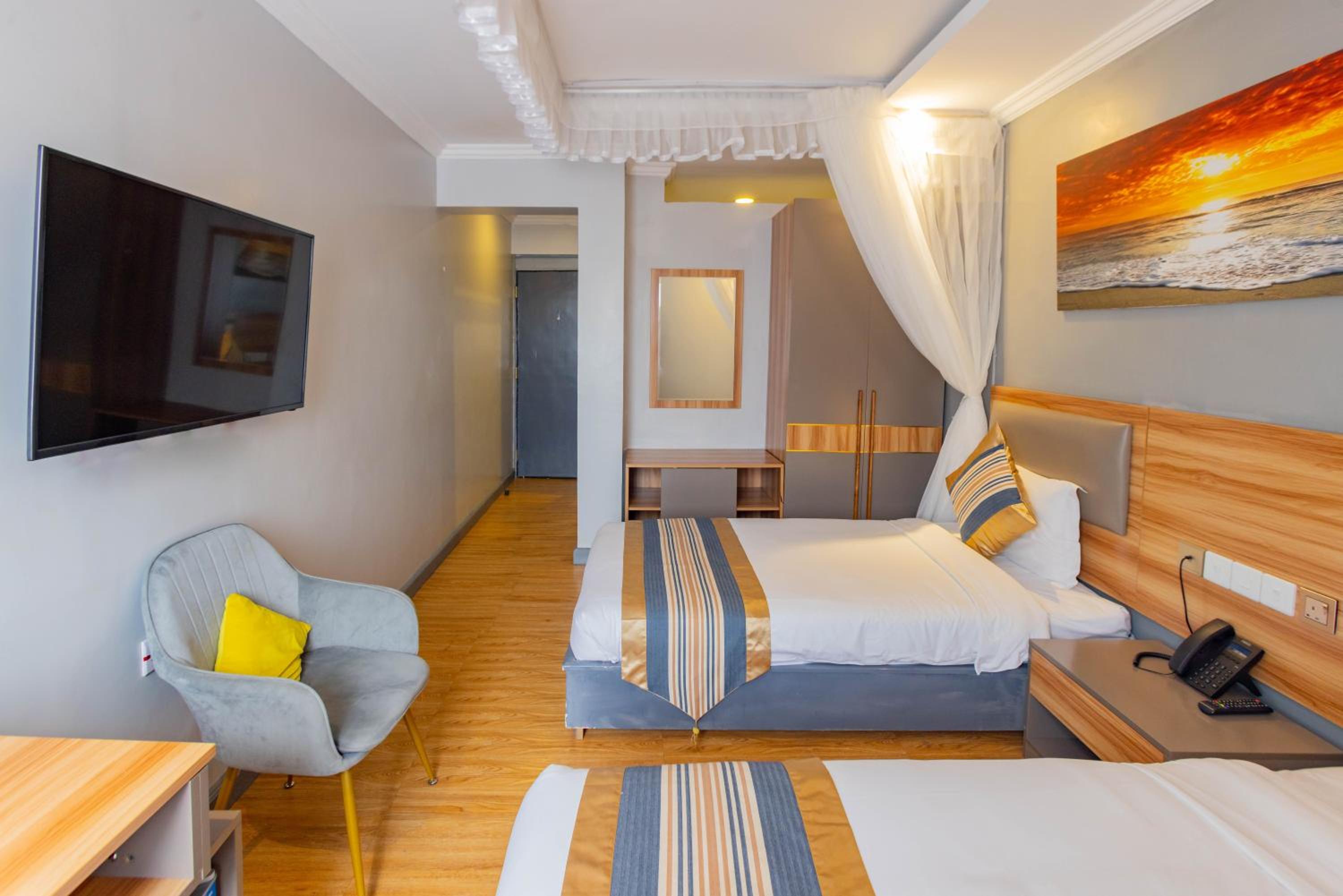 Raha Suites 7/45