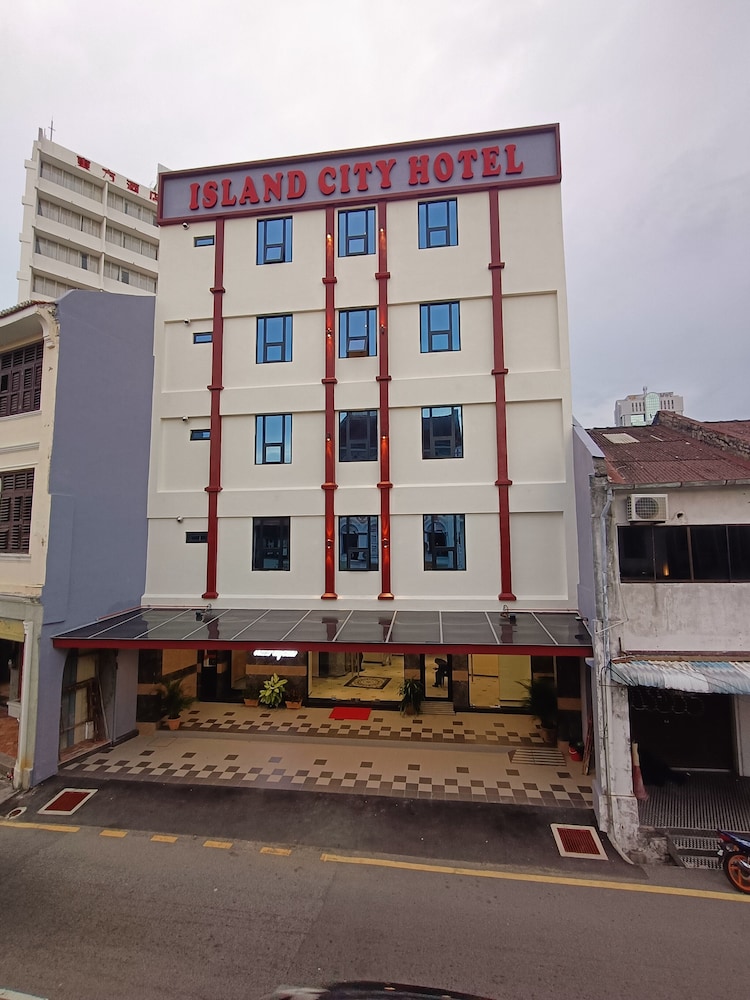 Capital O 90897 Island City Hotel in GEORGE TOWN