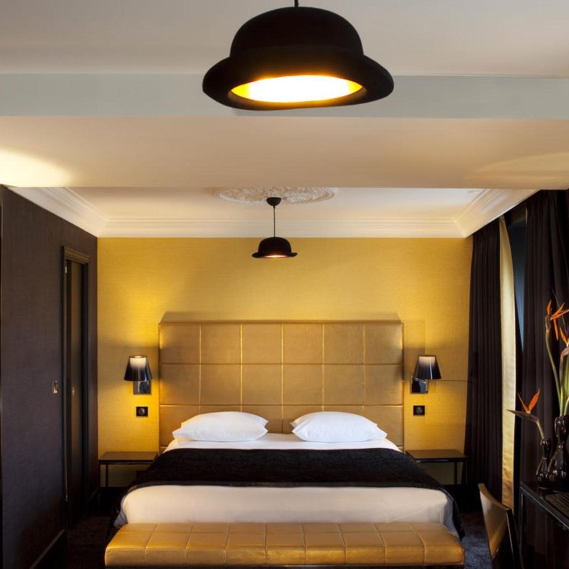 Suite, Eiffel View