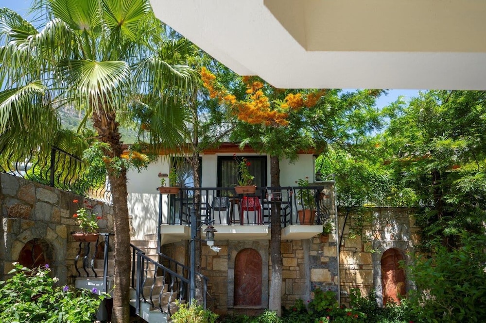 Villa Marine Apart Hotel 4/48