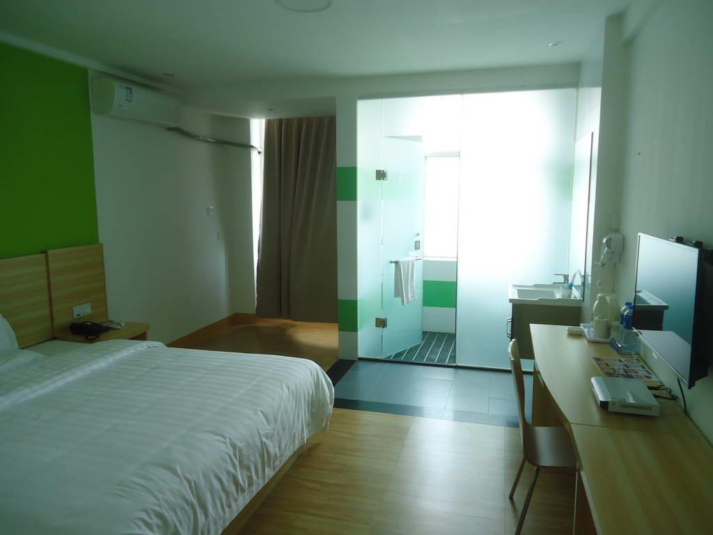 7 Days Inn (Zhuhai Haiquanwan Pingsha) 21/55