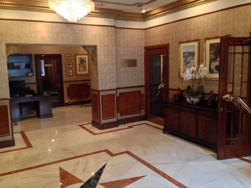 Lobby at BERJAYA EDEN PARK, LONDON