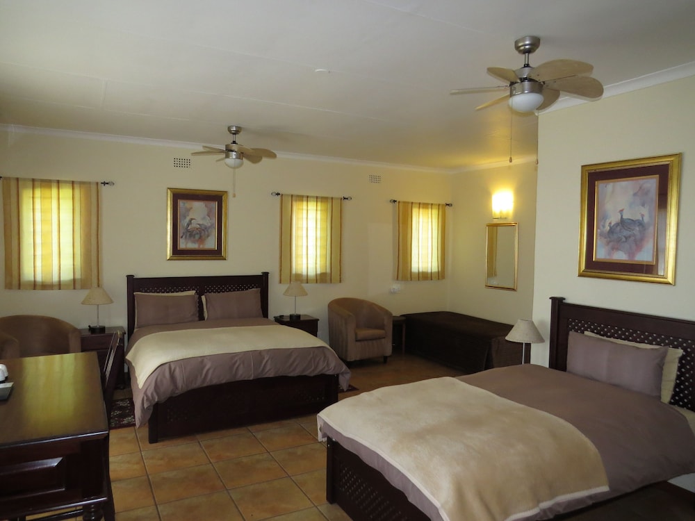 White House Lodge 23/69