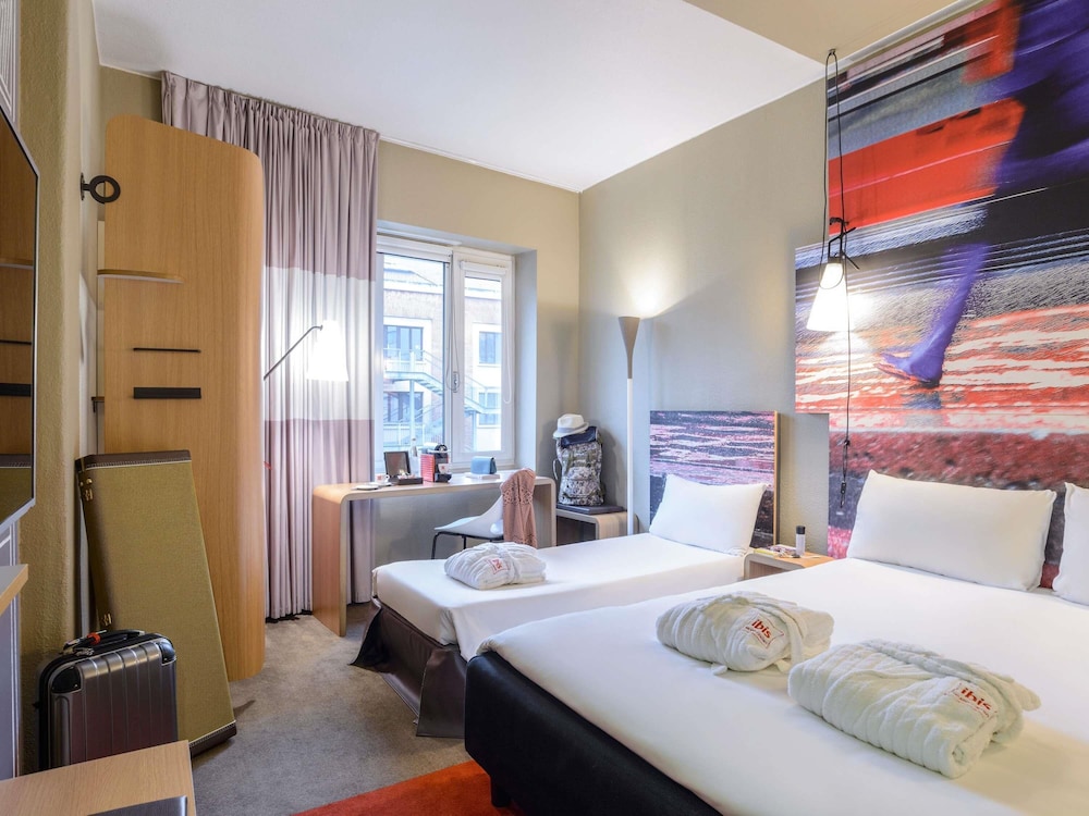 Ibis Milano Centro 23/77