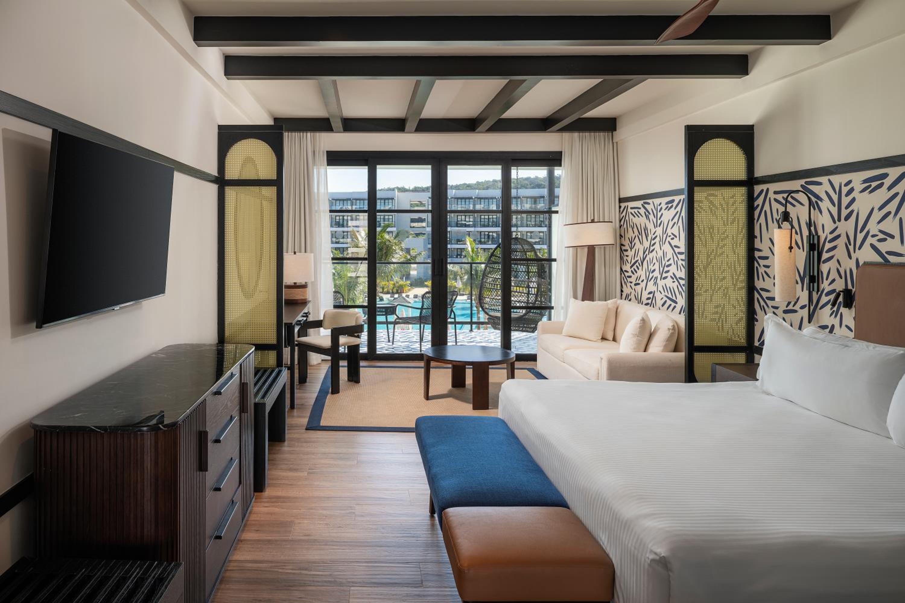 Junior Suite, King Bed, Nature View