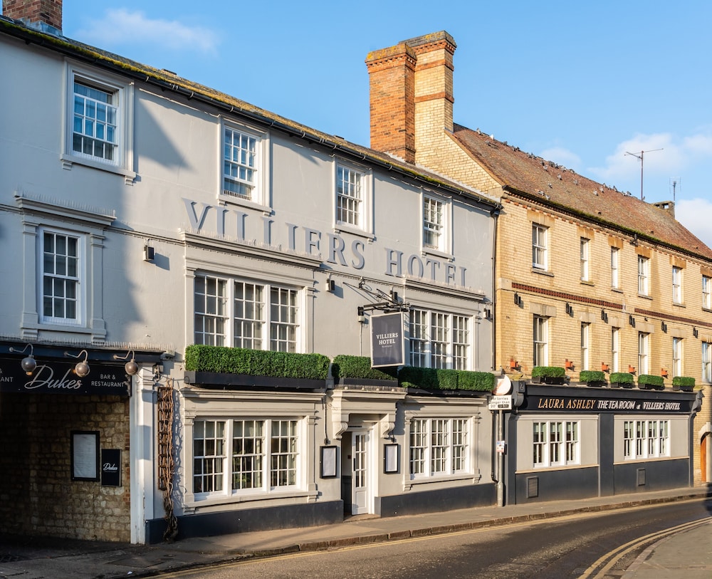 Villiers Hotel Buckingham 40/47