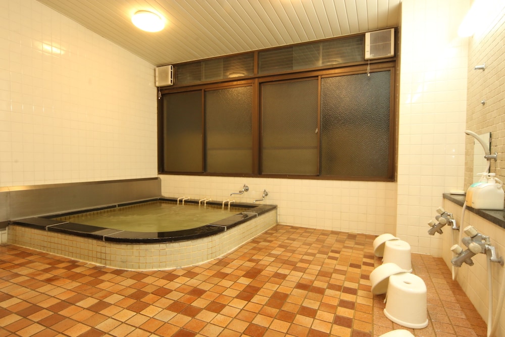 Yamani Ryokan 3/16
