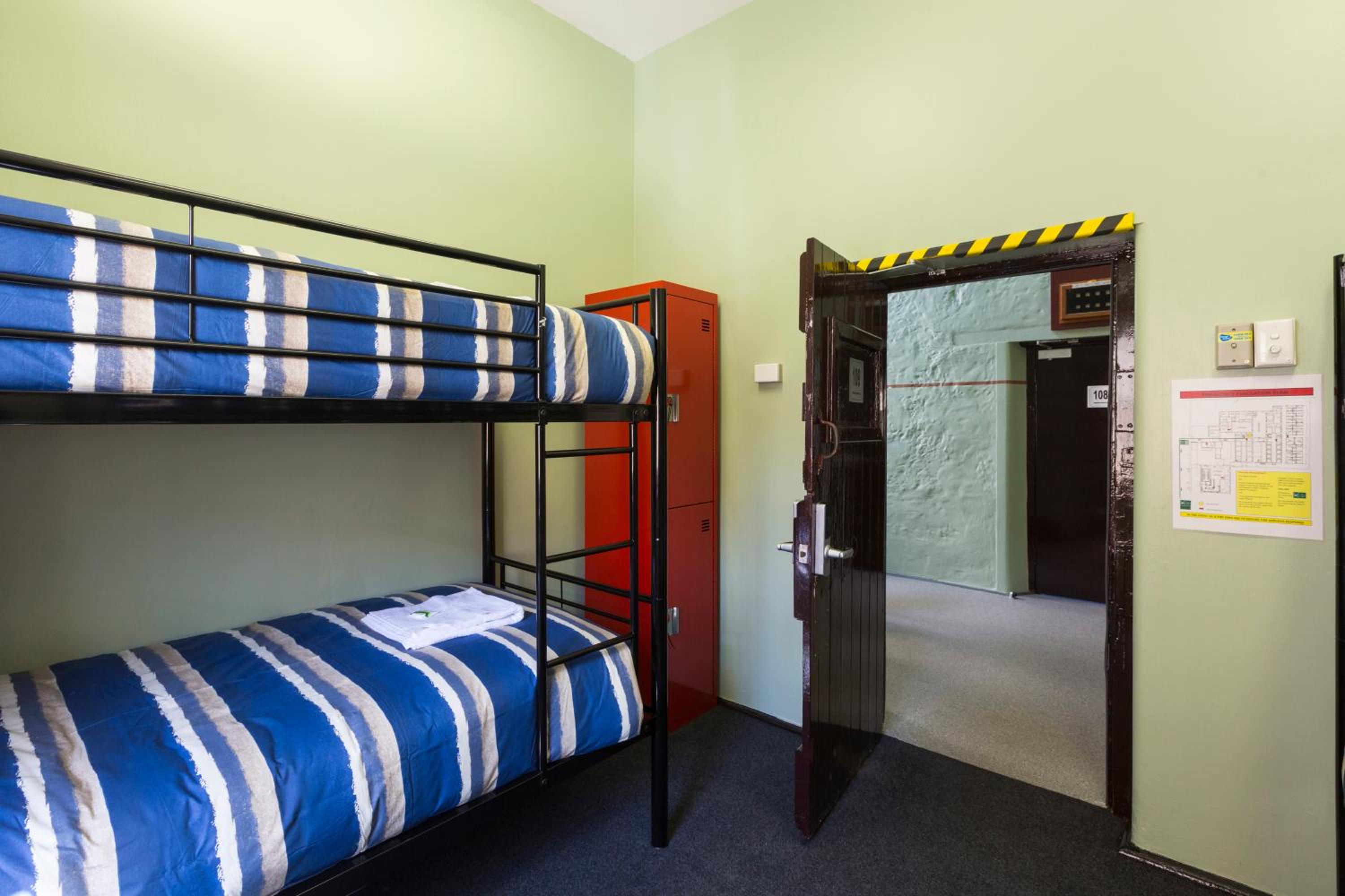 Private, Mixed Dorm, 4 Beds