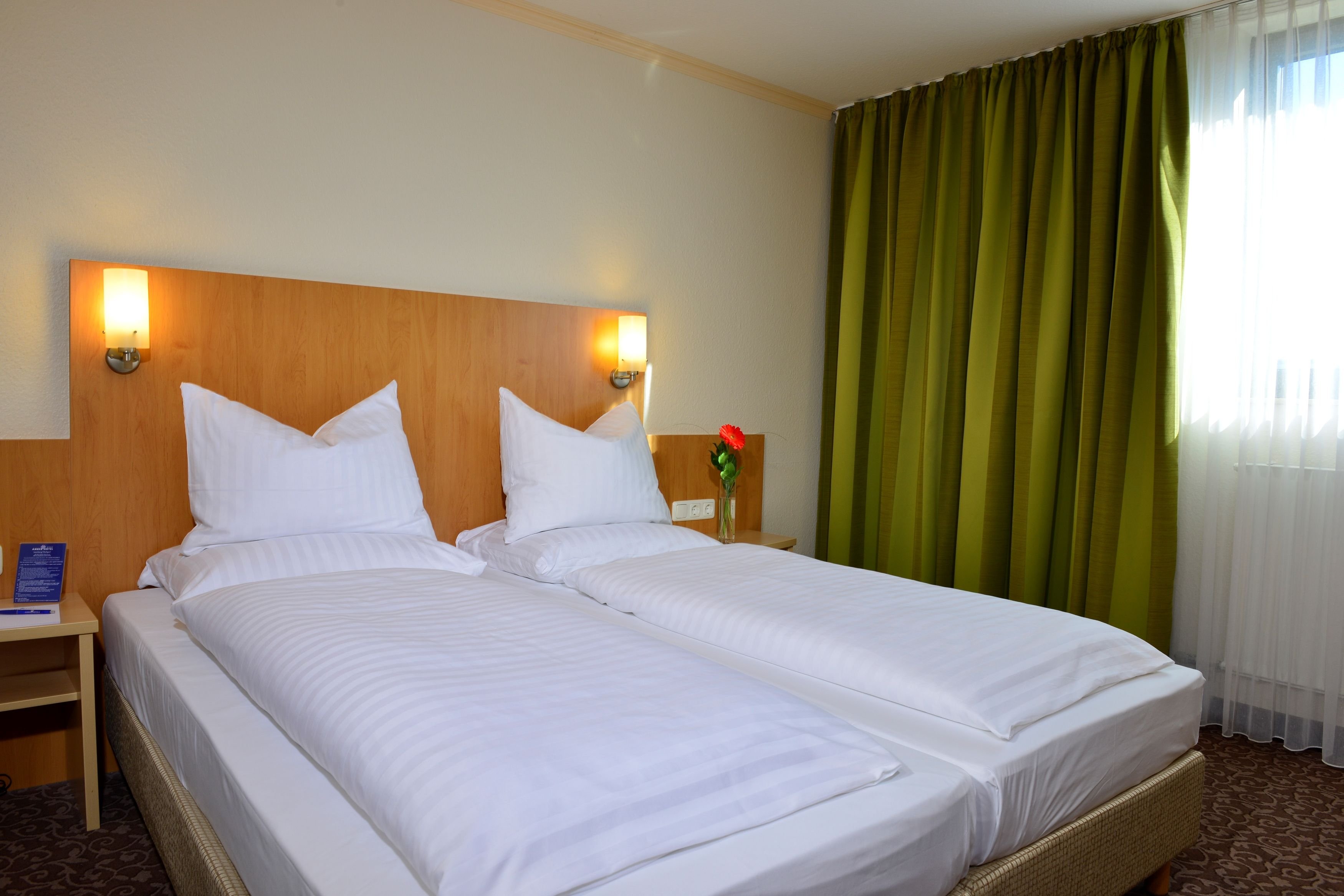 BUSINESS, DOUBLE BED