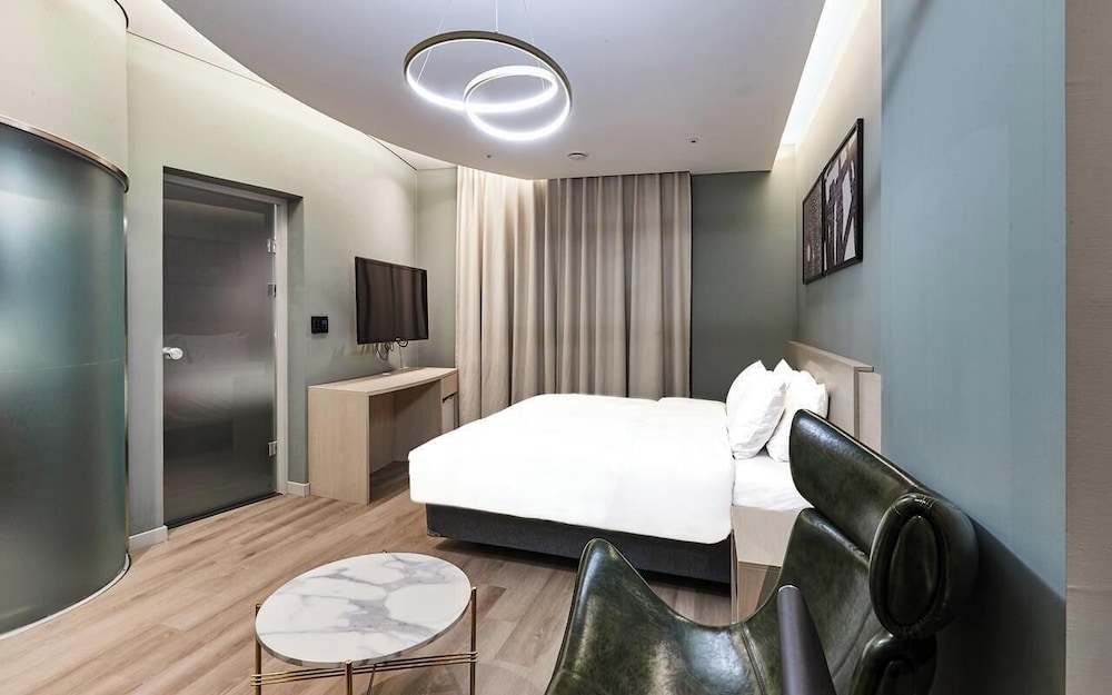Premium, Double Bed, Sauna، Partyz Hotel 8/10