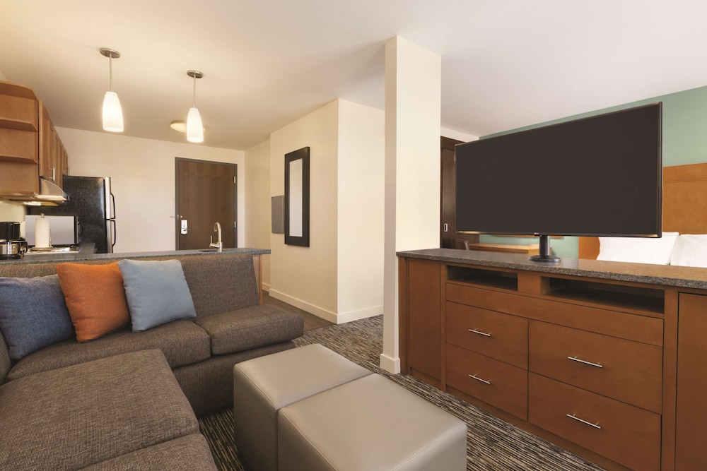 Hyatt House Denver Airport 14/49