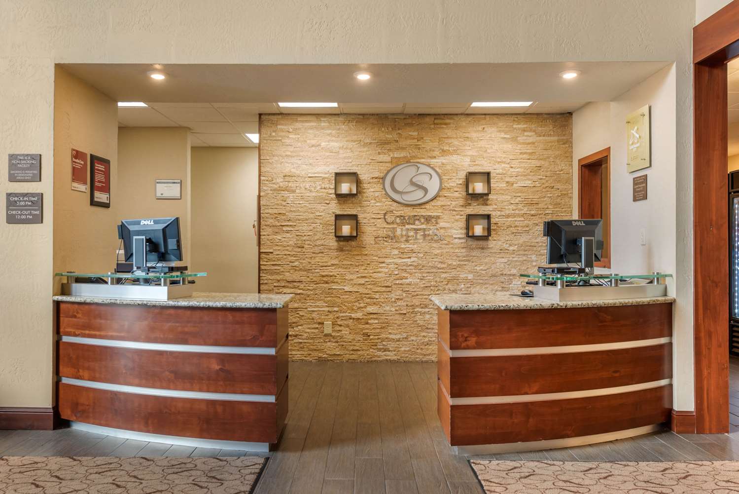 Comfort Suites near Route 66 9/49