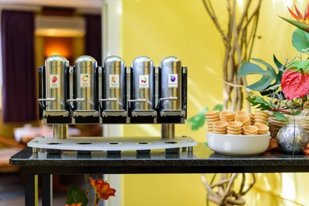 Askania Hotel Bernburg 26/50