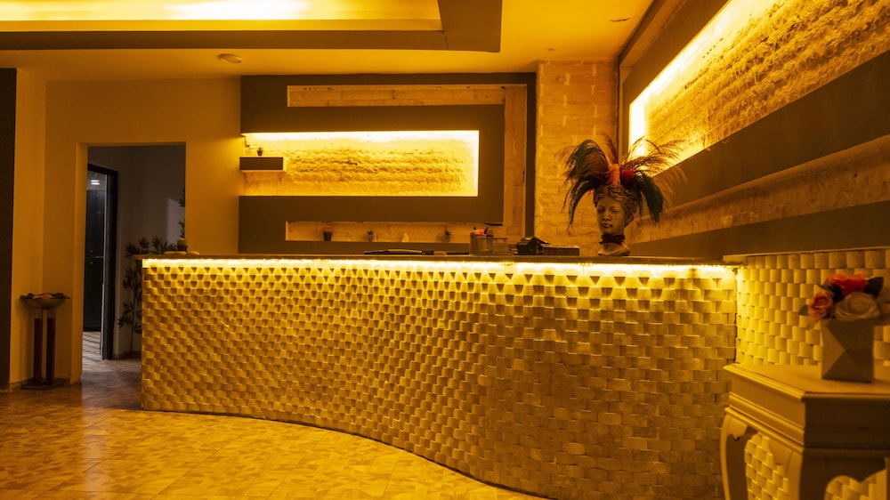 MOX Hotel 6/50