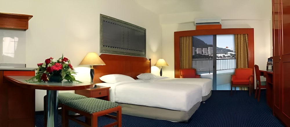 Rainbow Paradise Premium Resort Tanjung Bungah 30/50