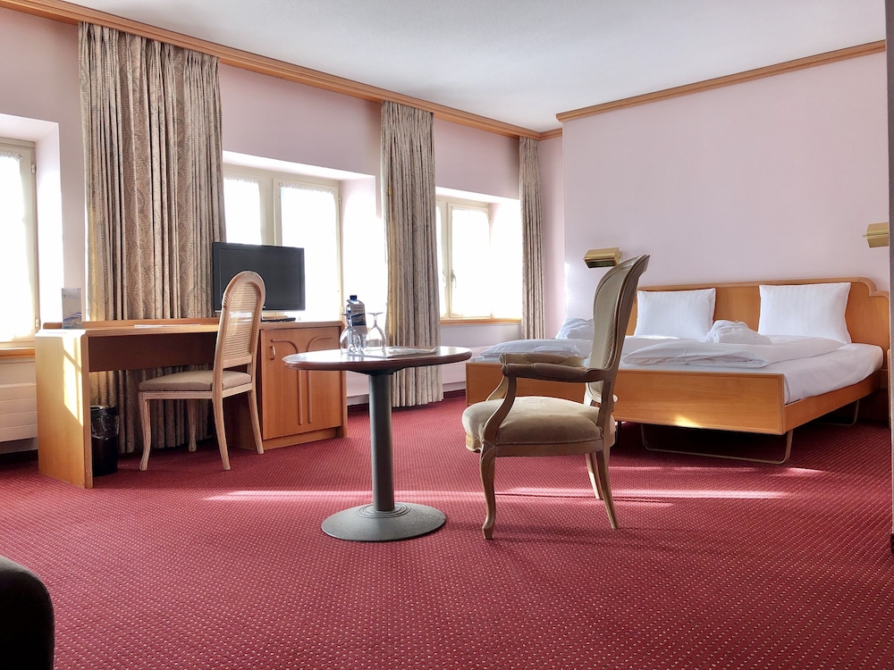 Thermal Hotels And Walliser Alpentherme Leukerbad 51/77