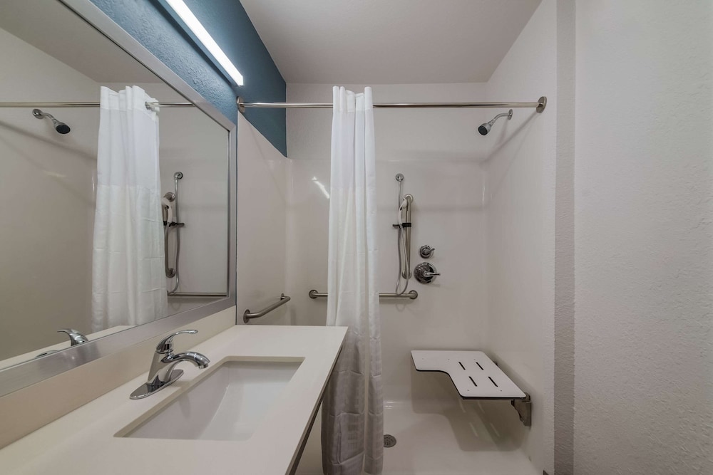 WoodSpring Suites Wesley Chapel-Tampa 14/15