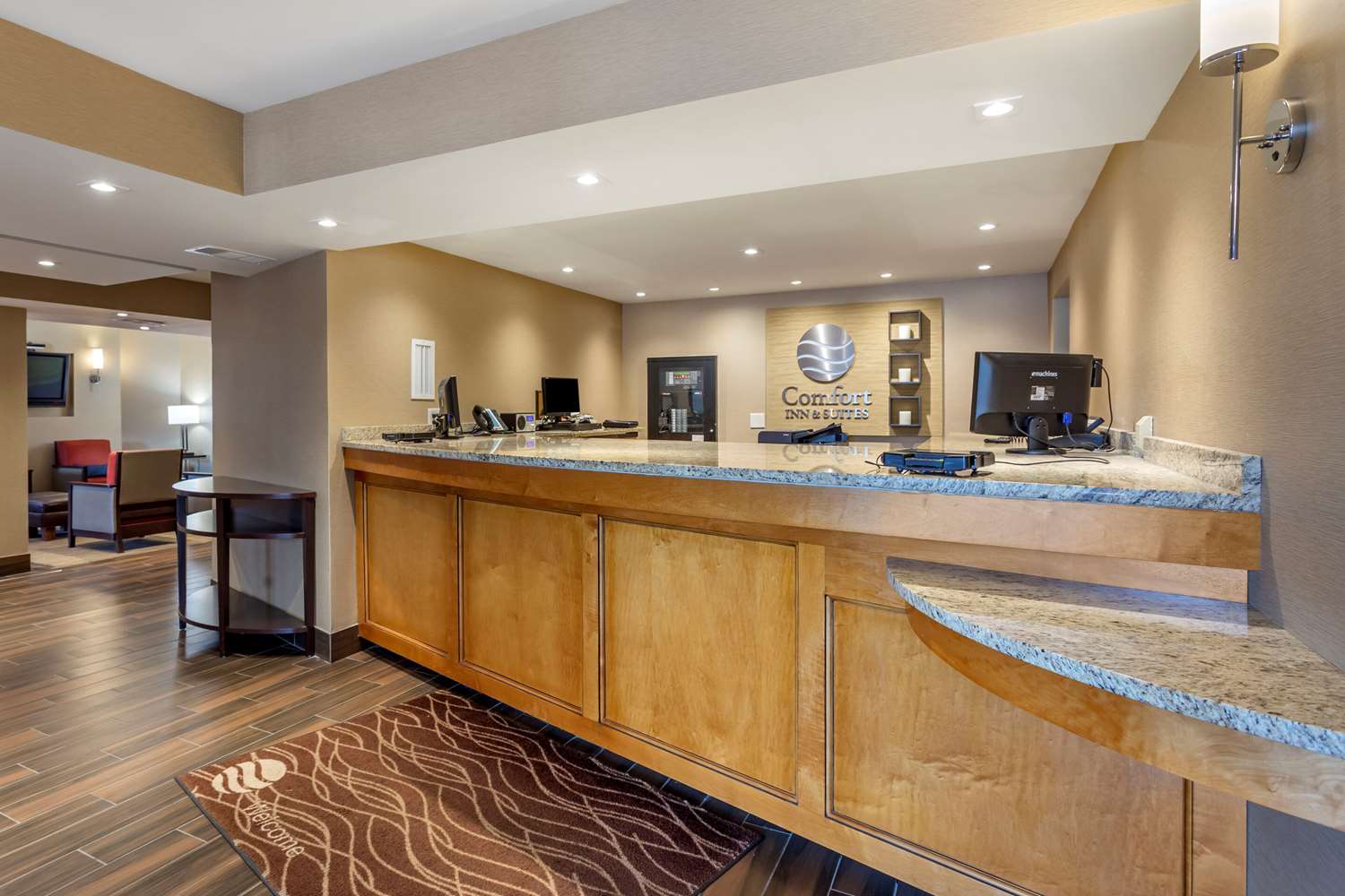 Best Western Rochelle Inn & Suites near DeKalb 3/33