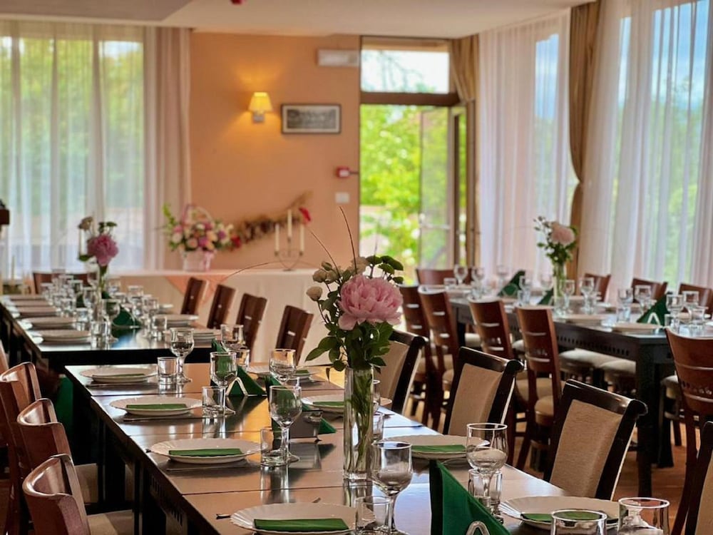 Oxford Inns Suites 31/45