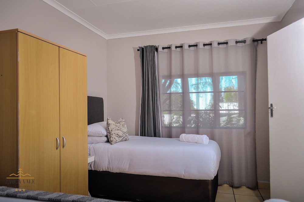 Avoca Vale Country Hotel 12/50