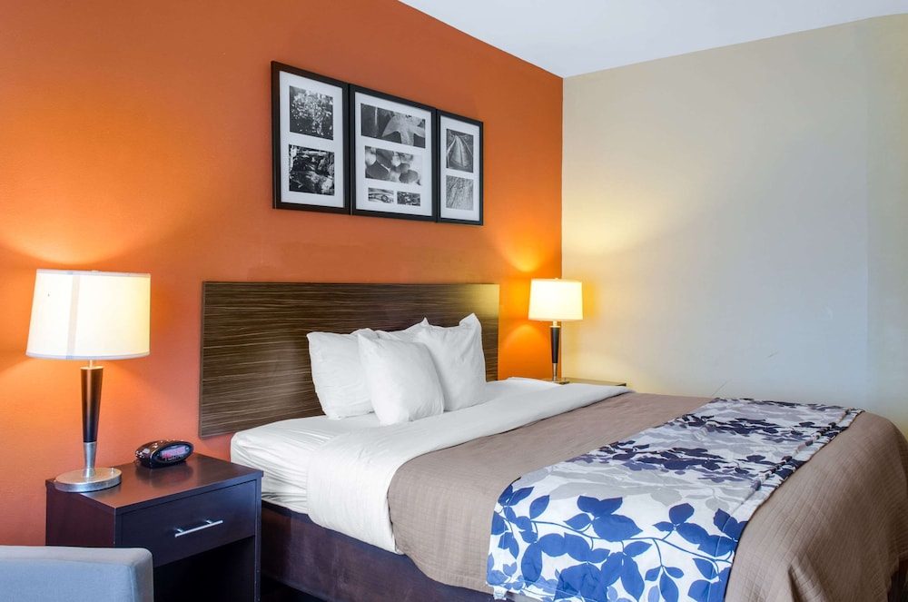 Spark by Hilton Montgomery 8/36