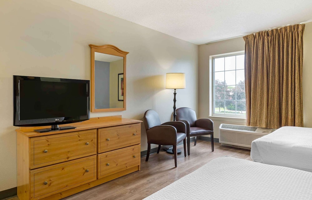 Extended Stay America Suites Boston Marlborough 44/55