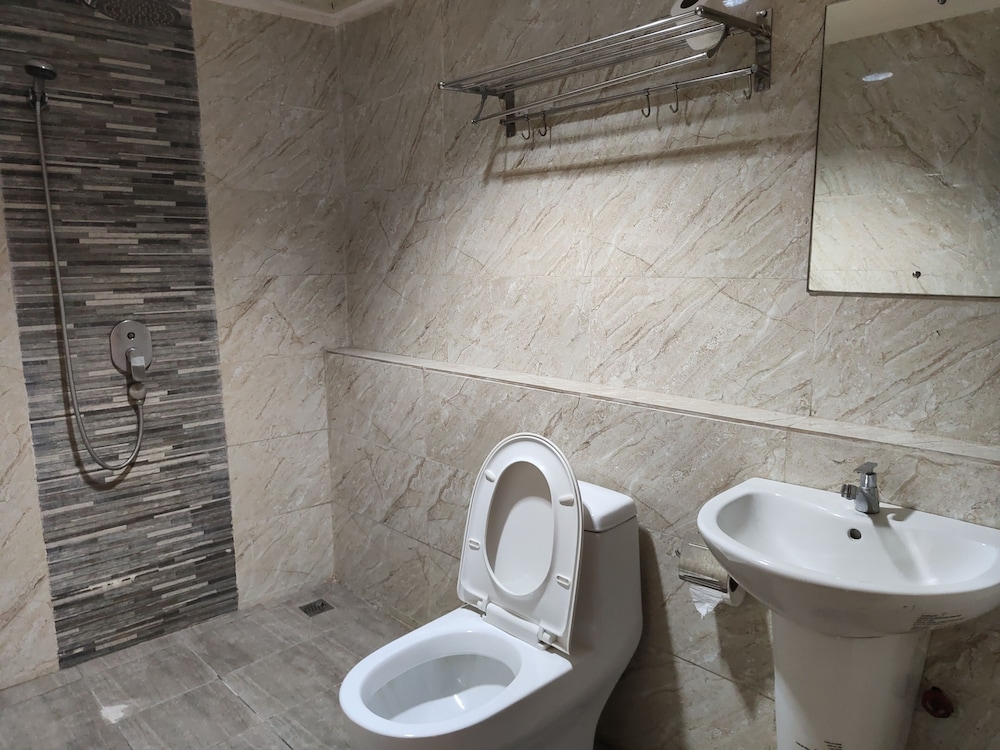 Armenian Suite 54/58