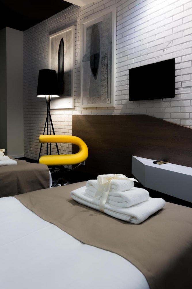 Eter Hotel 34/70
