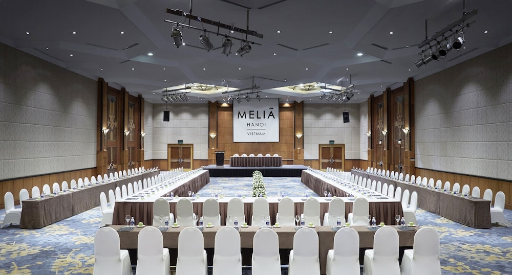 Melia Hanoi 43/50