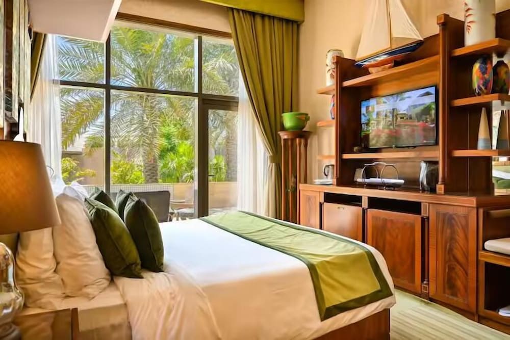 Garden, Luxury, King Bed