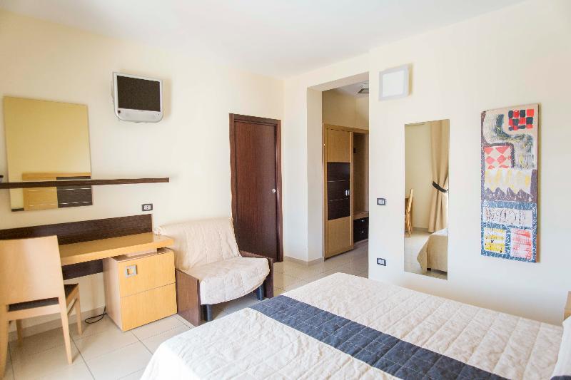 Room, Single, Double Bed, Pineta View