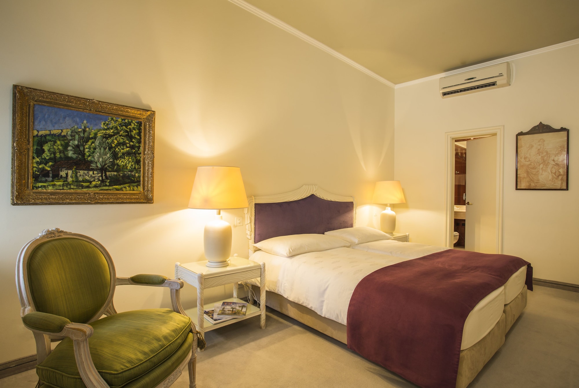 جناح بسرير مزدوج مع أريكة، GRAND HOTEL VILLA CASTAGNOLA 2/3