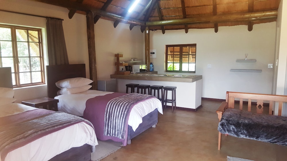 African Flair Country Lodge 3/26