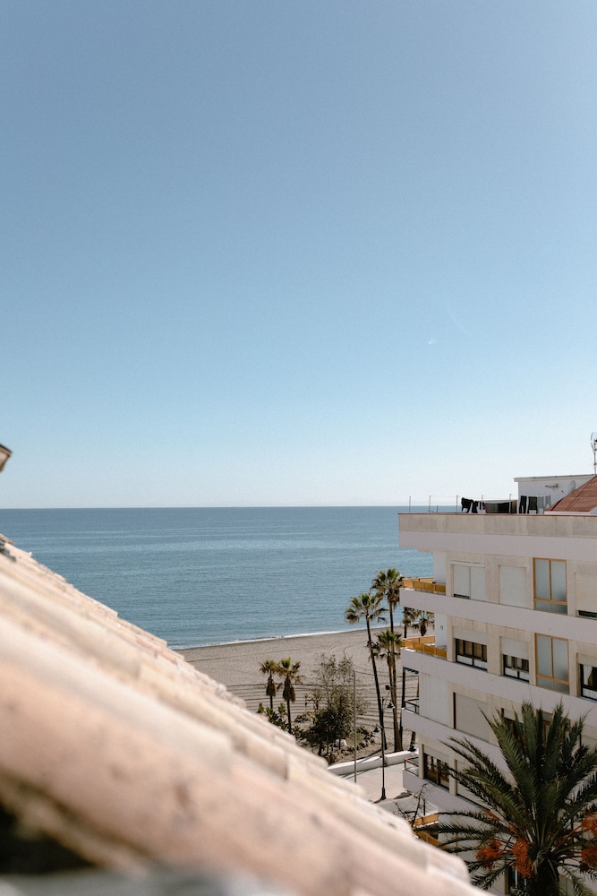 Hotel Estepona Plaza 54/58