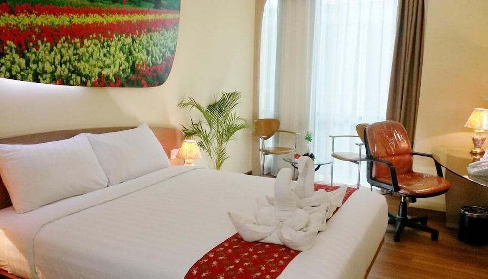 Business Hotel Tomang Jakarta 25/64