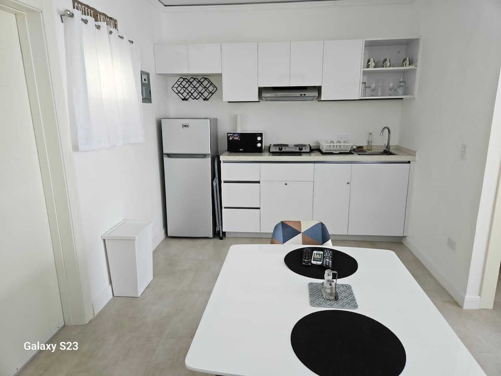 E And J Beach Condos 22/35