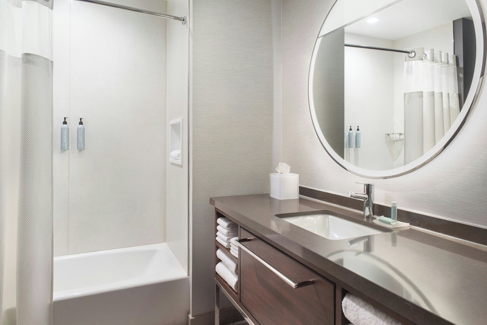 Courtyard BY Marriott Atlanta Covington 26/31