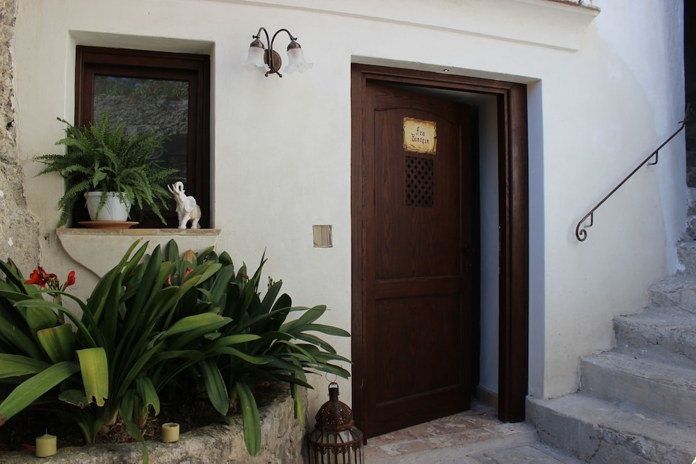 Badia Santa Maria De' Olearia 31/66