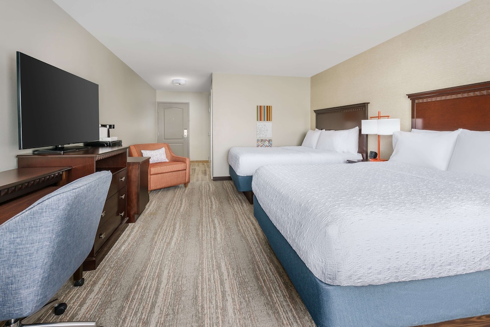 Hampton Inn & Suites Thousand Oaks 13/58