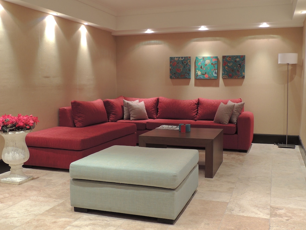 Premium Tower Suites San Luis 42/60