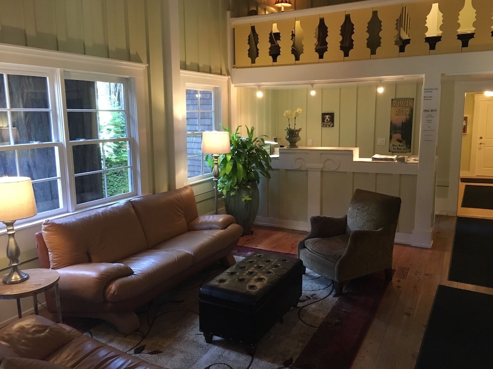 Highland Dell Lodge 21/36
