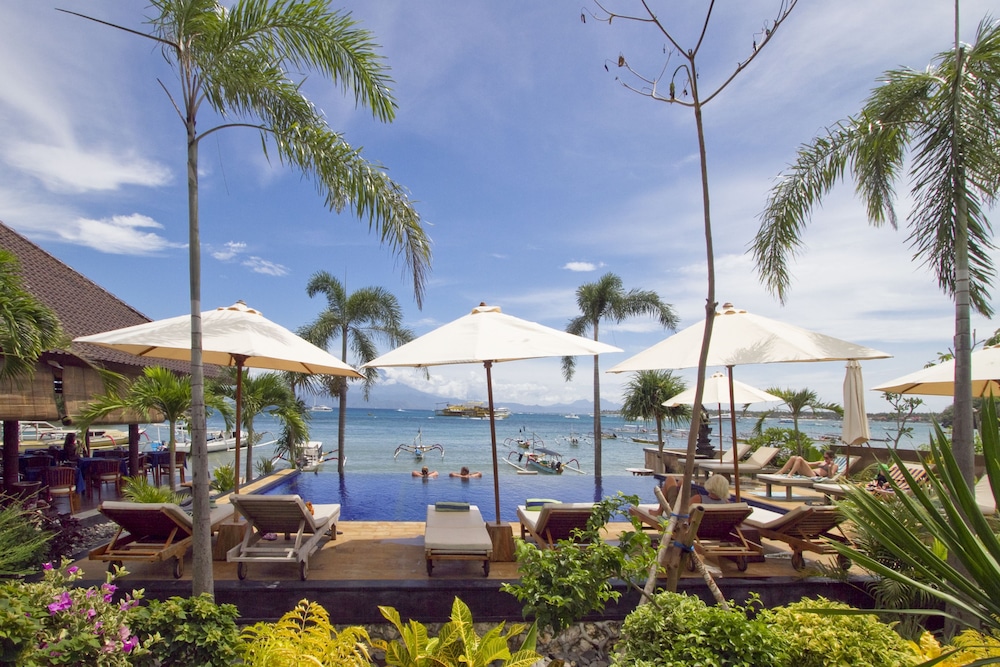 Lembongan Bay Shore Huts 64/71