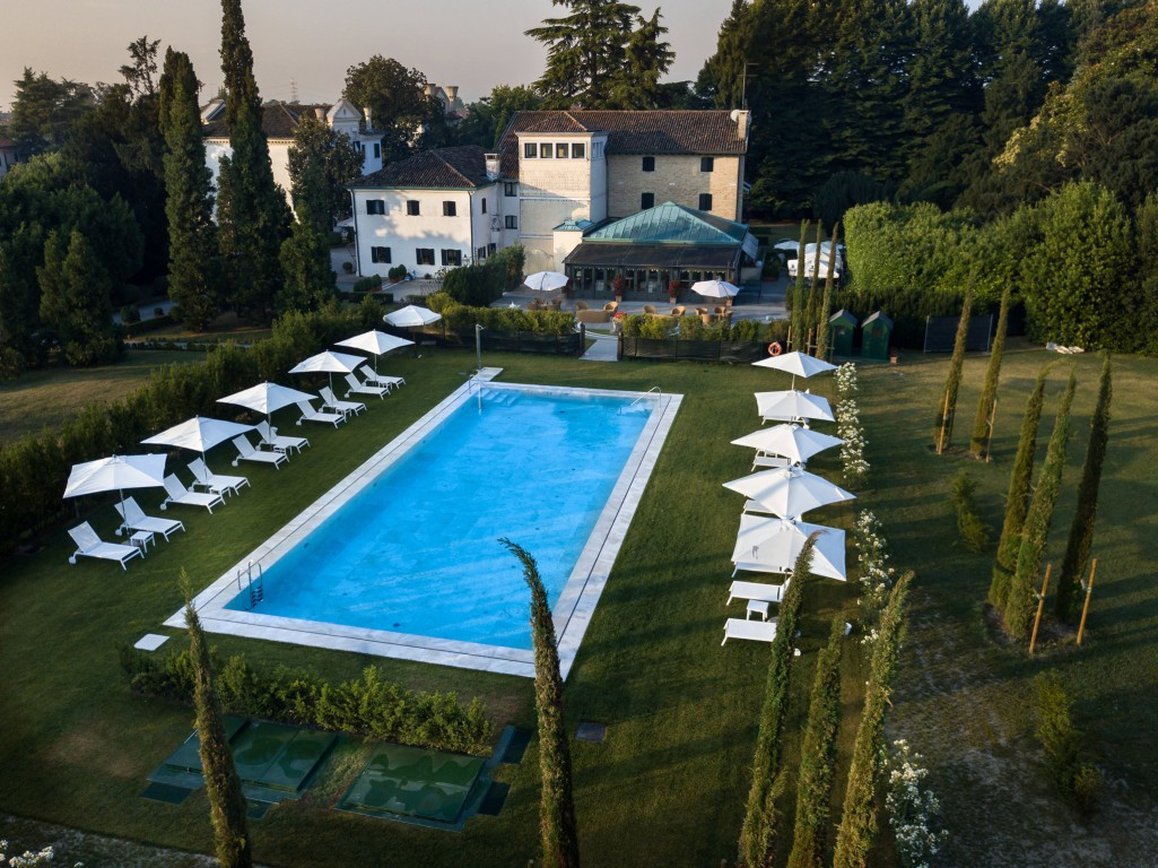 Villa Franceschi Hotel 22/23