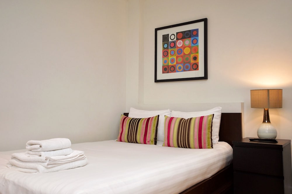 Princes Square Serviced Apartments 15/50