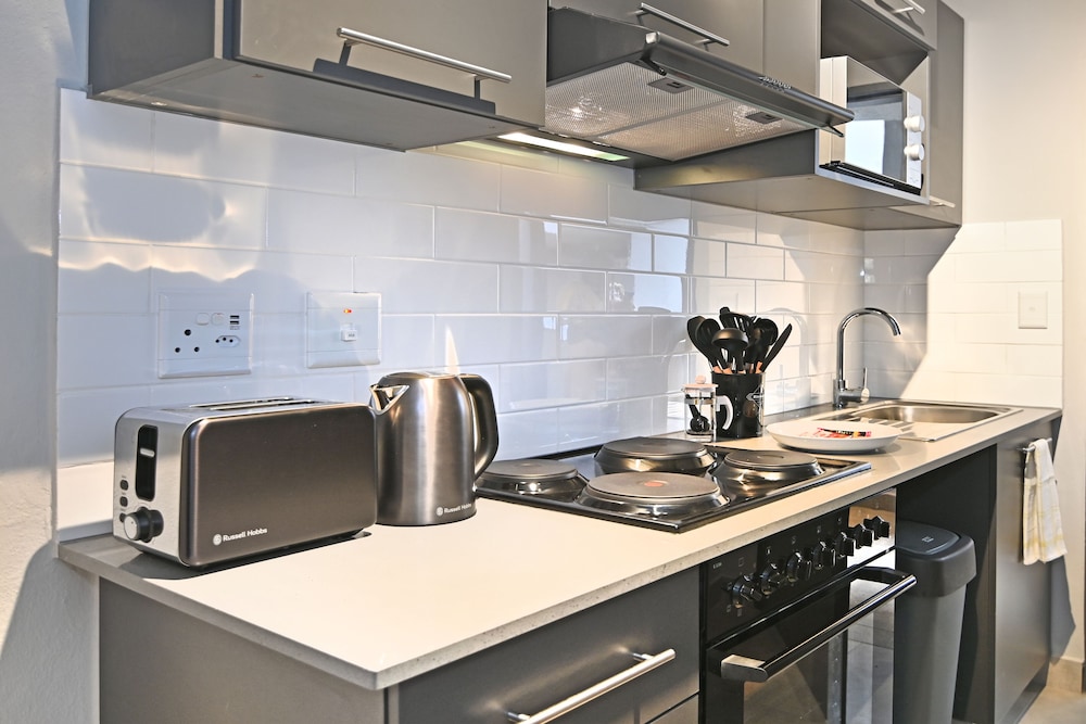 The Circa Aparthotel by Totalstay 6/45