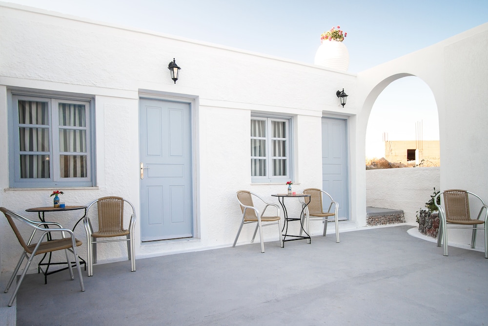 Villa Iliovasilema Santorini 24/50