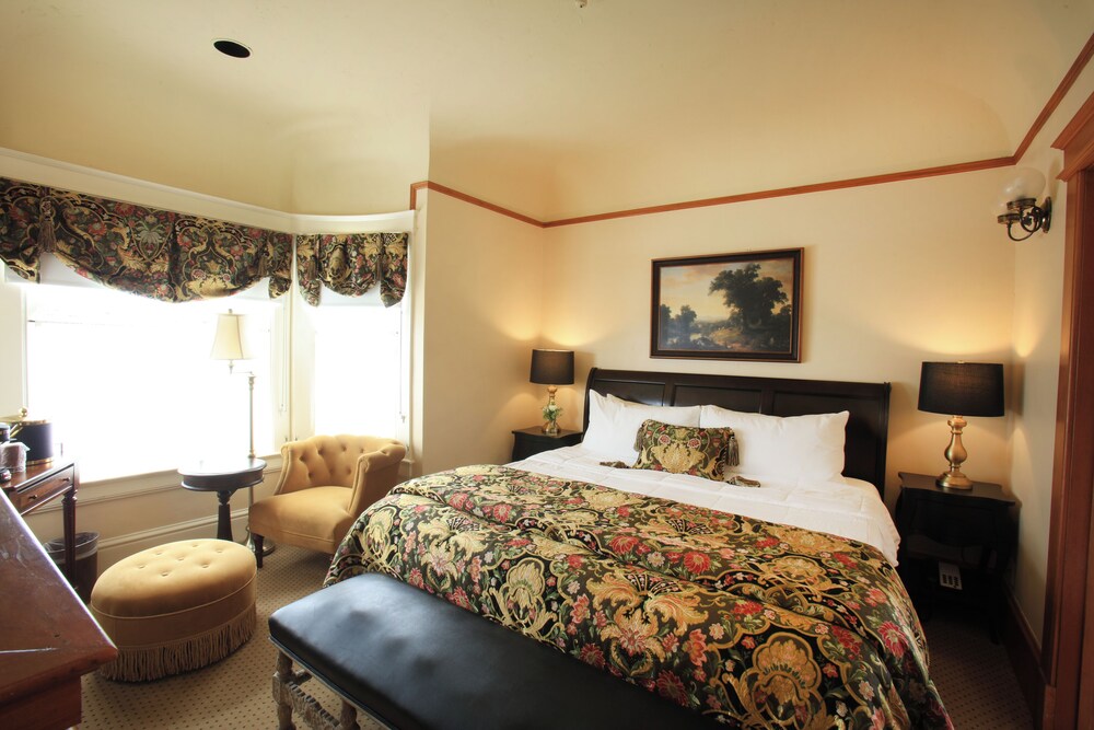 Pacific Grove Inn 46/79