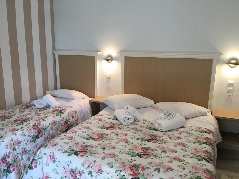 Avra Hotel 19/71