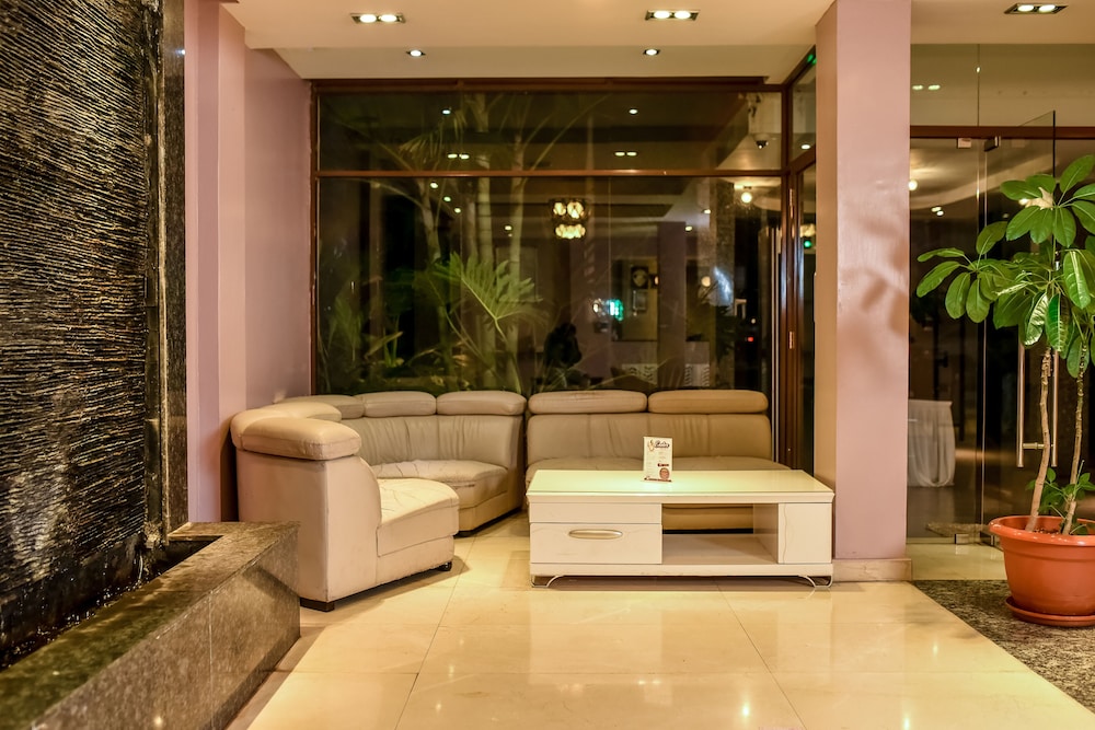 Lobby at Ngong Hills Hotel, NAIROBI